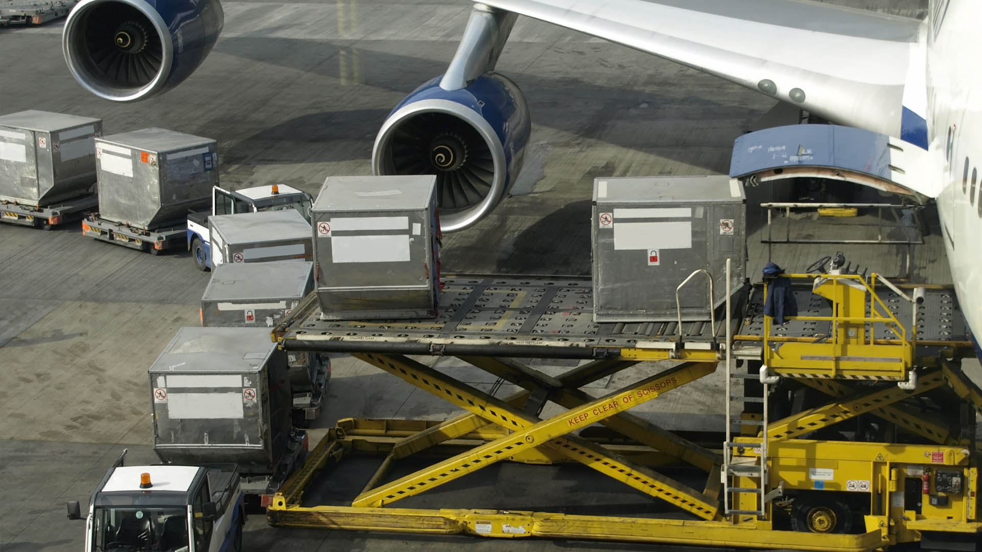 Worldwide freight services